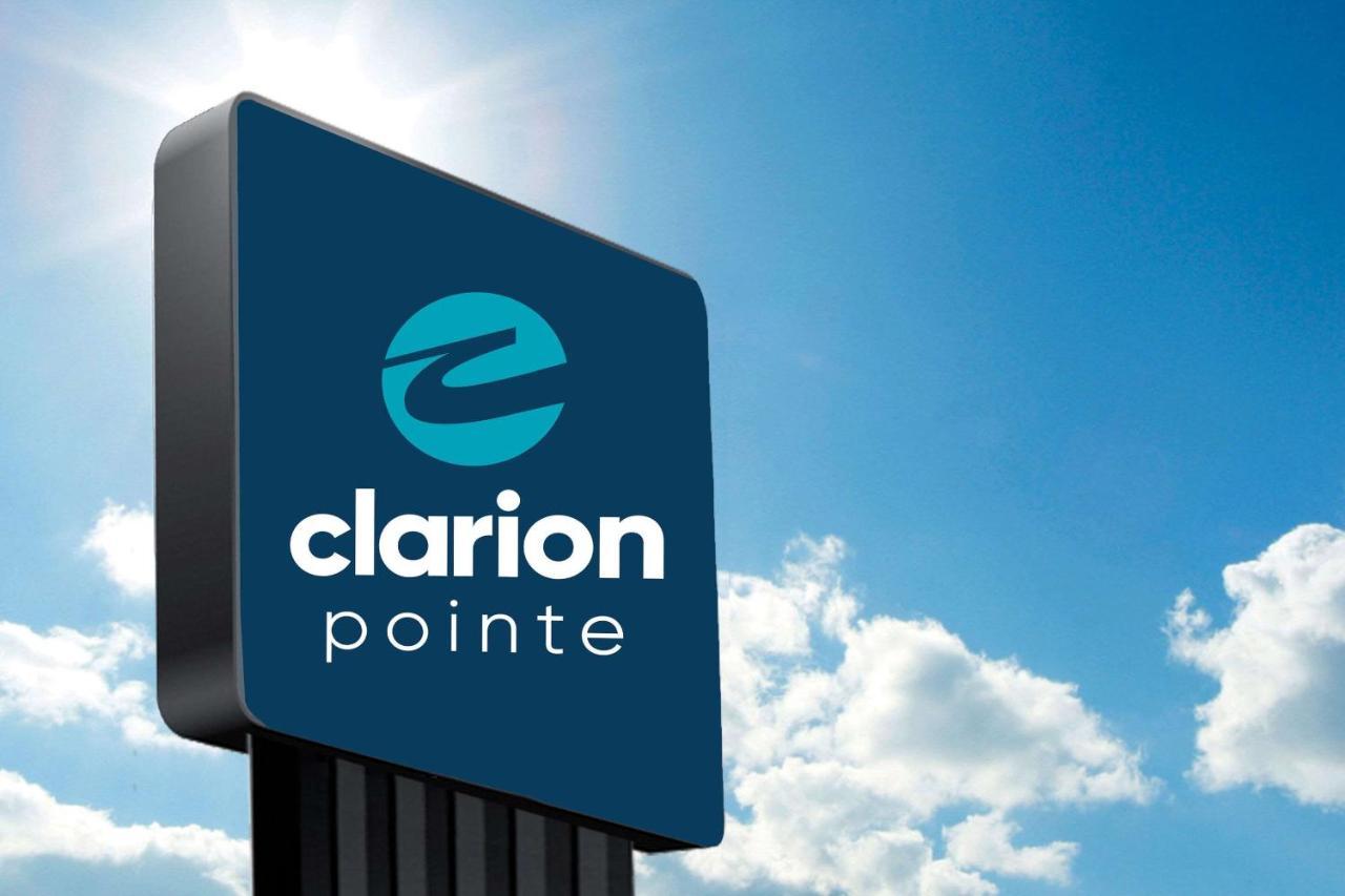 Clarion Pointe Jamestown - Falconer Luaran gambar